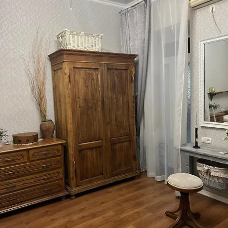 Little - уют в центре 오데사